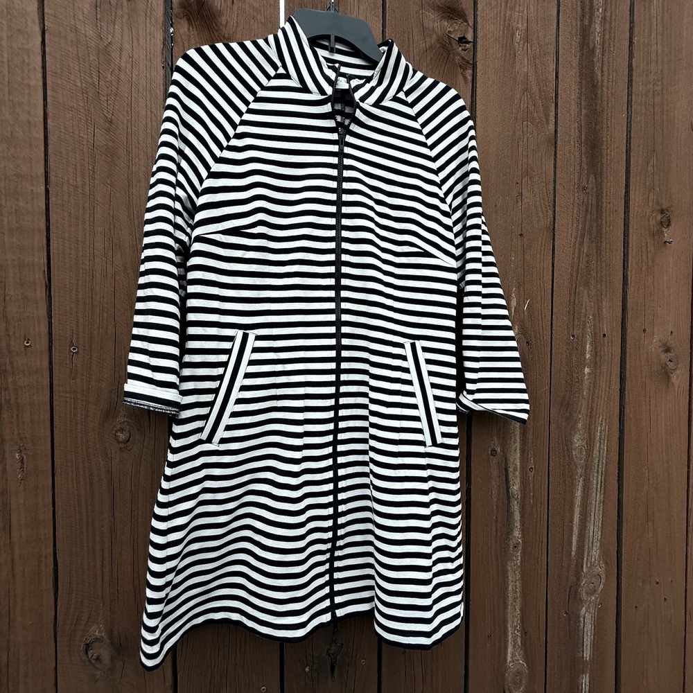Cabi Byline Jacket Womens Size S Black White Zip Stretch